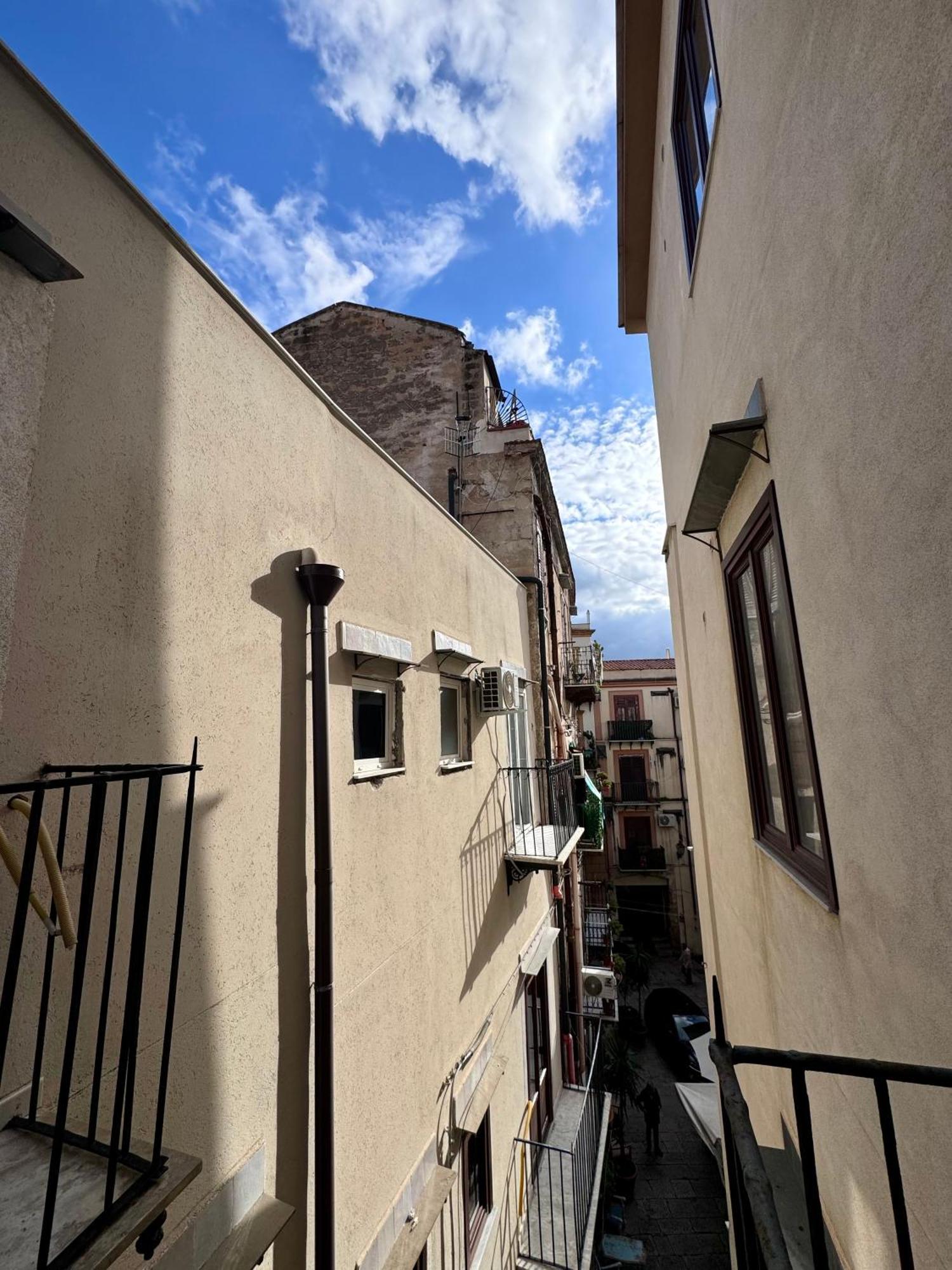 Tra I Vicoli Del Capo *